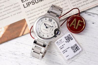 Ballon Bleu de Cartier 33*10MM 316L Steel NH05 Movement White Dial Silver Smooth Bezel Watch